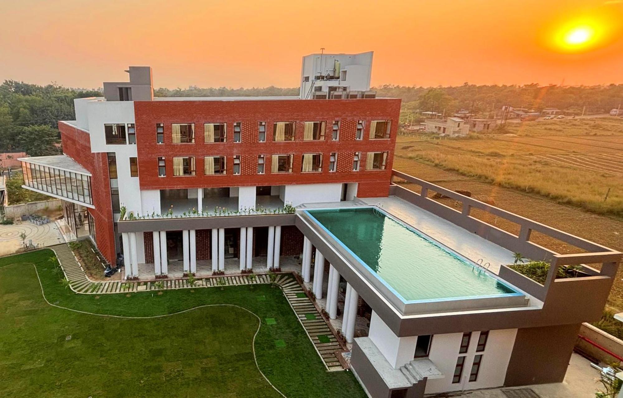 The Pearl Club Resort Shānti Niketan Zewnętrze zdjęcie