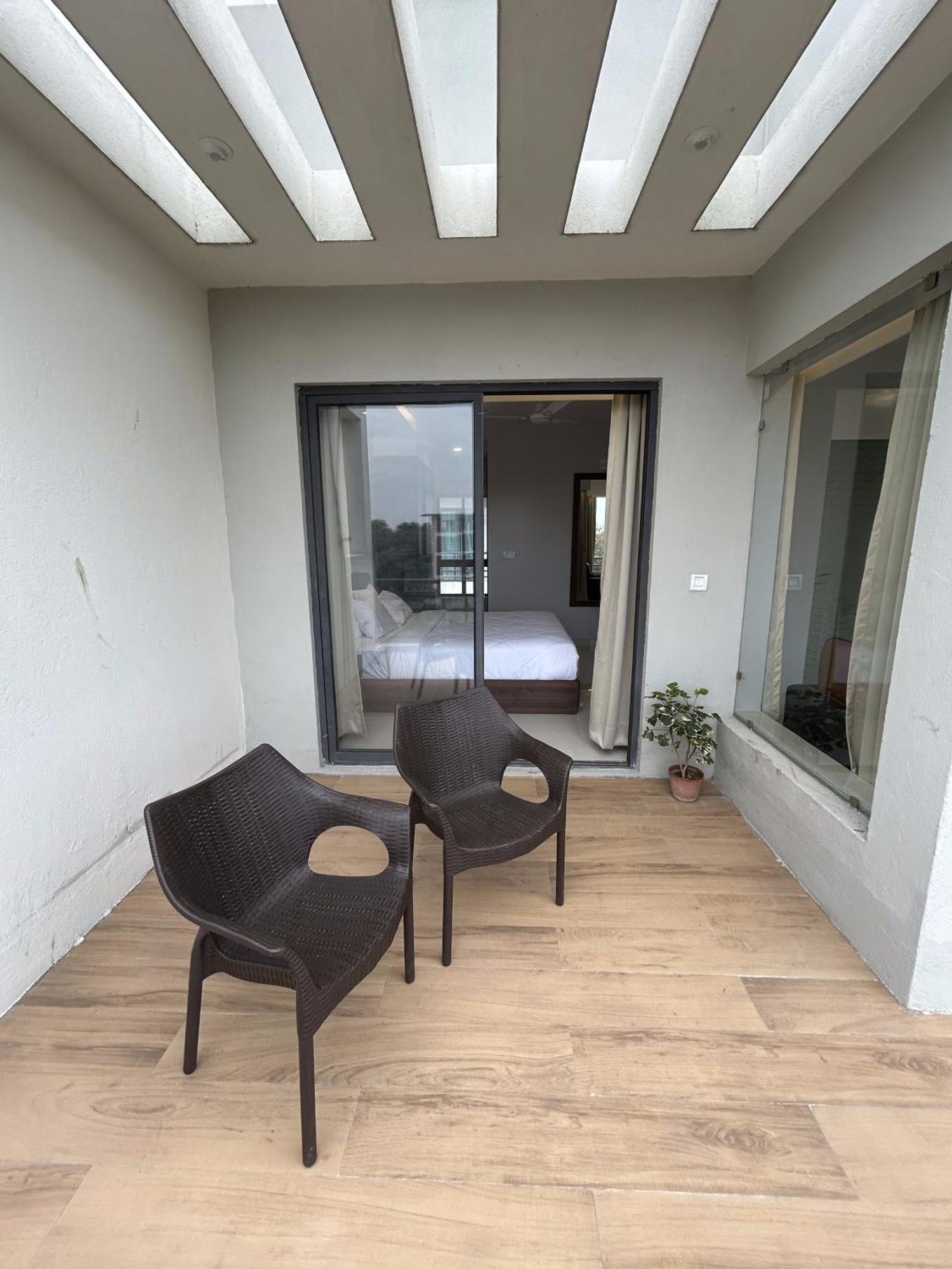 The Pearl Club Resort Shānti Niketan Zewnętrze zdjęcie